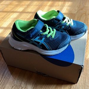 Kids ASICS Jolt 3 PS size 10. French blue/digital aqua